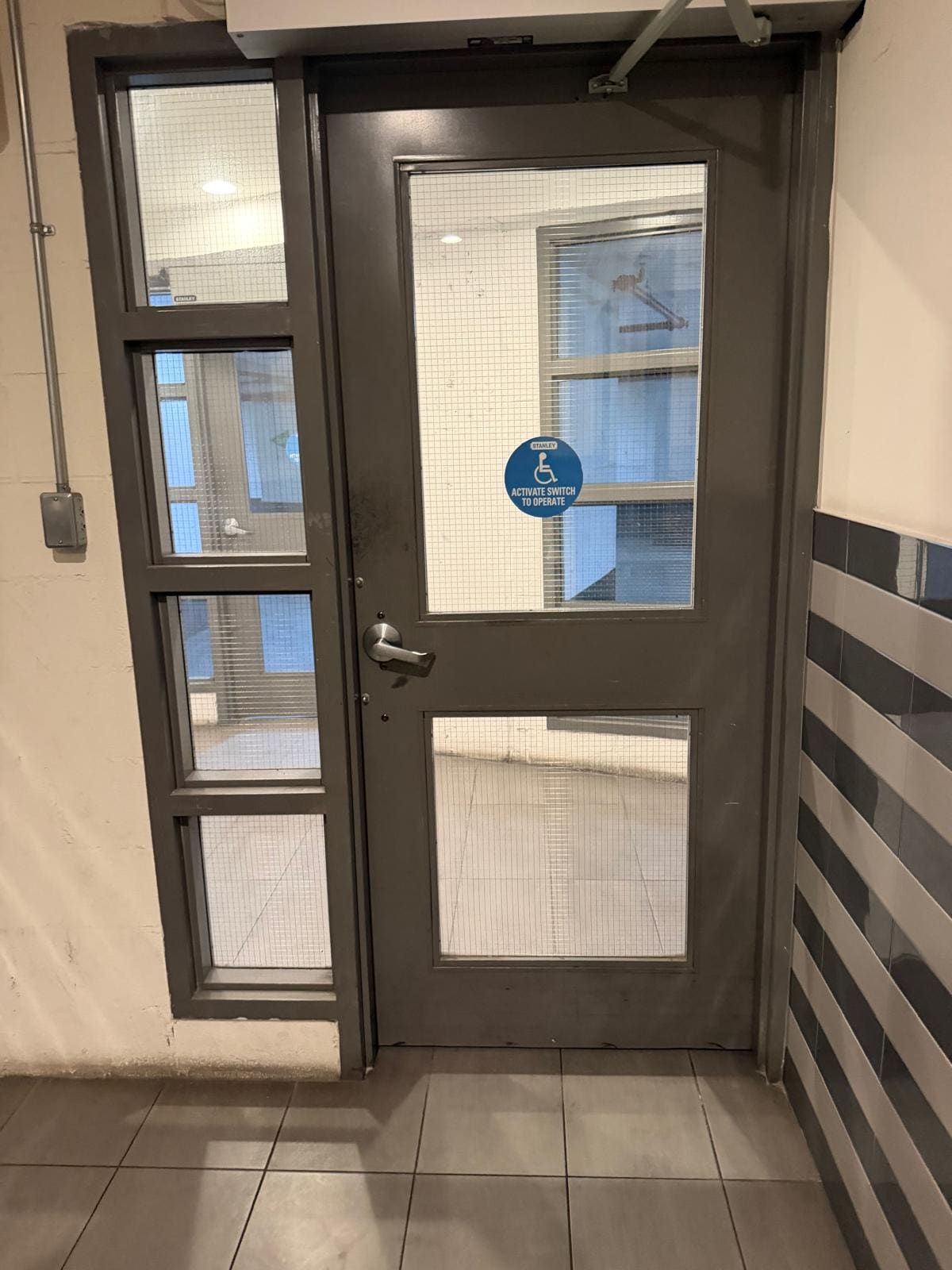 Commercial door glass and hardware service