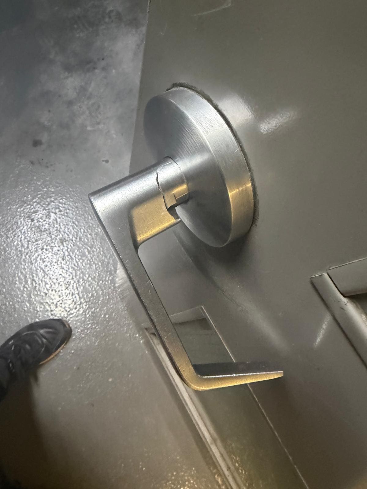 Commercial door glass and hardware service