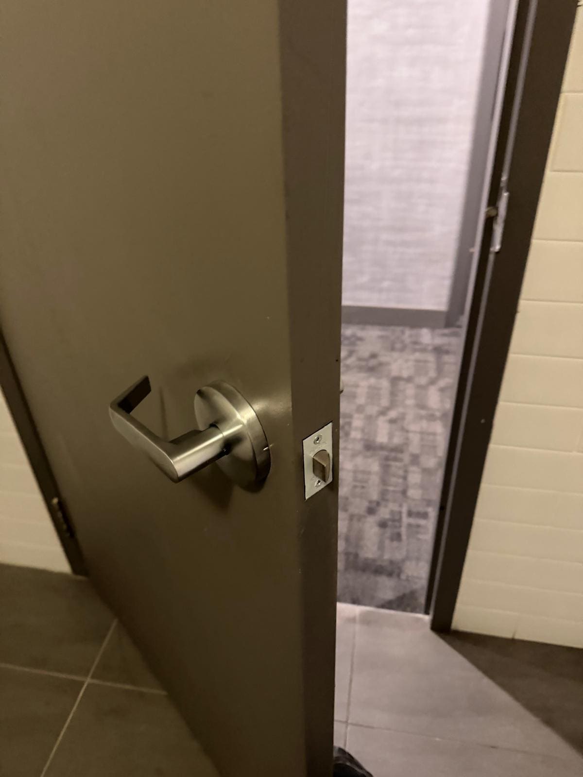Commercial door glass and hardware service