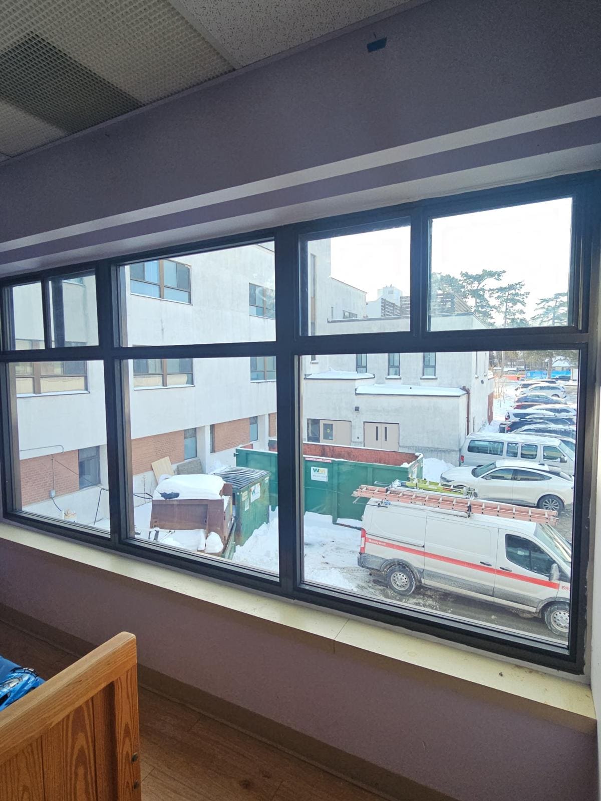 Commercial window replacement in winter