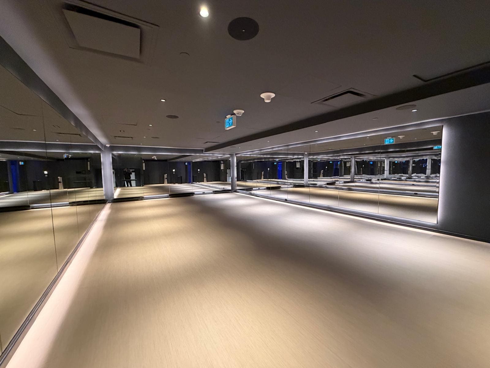 Gym — Mirror walls and glass walls for home gyms and commercial studios.